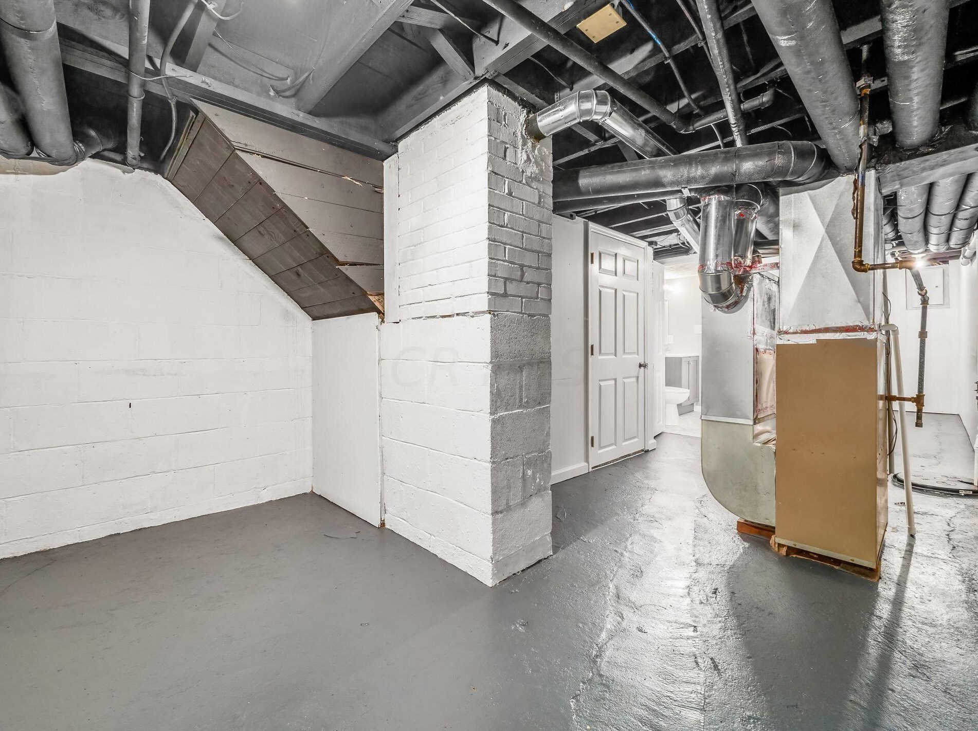 2479 Renwood Pl, Columbus OH  43211-1332 exterior