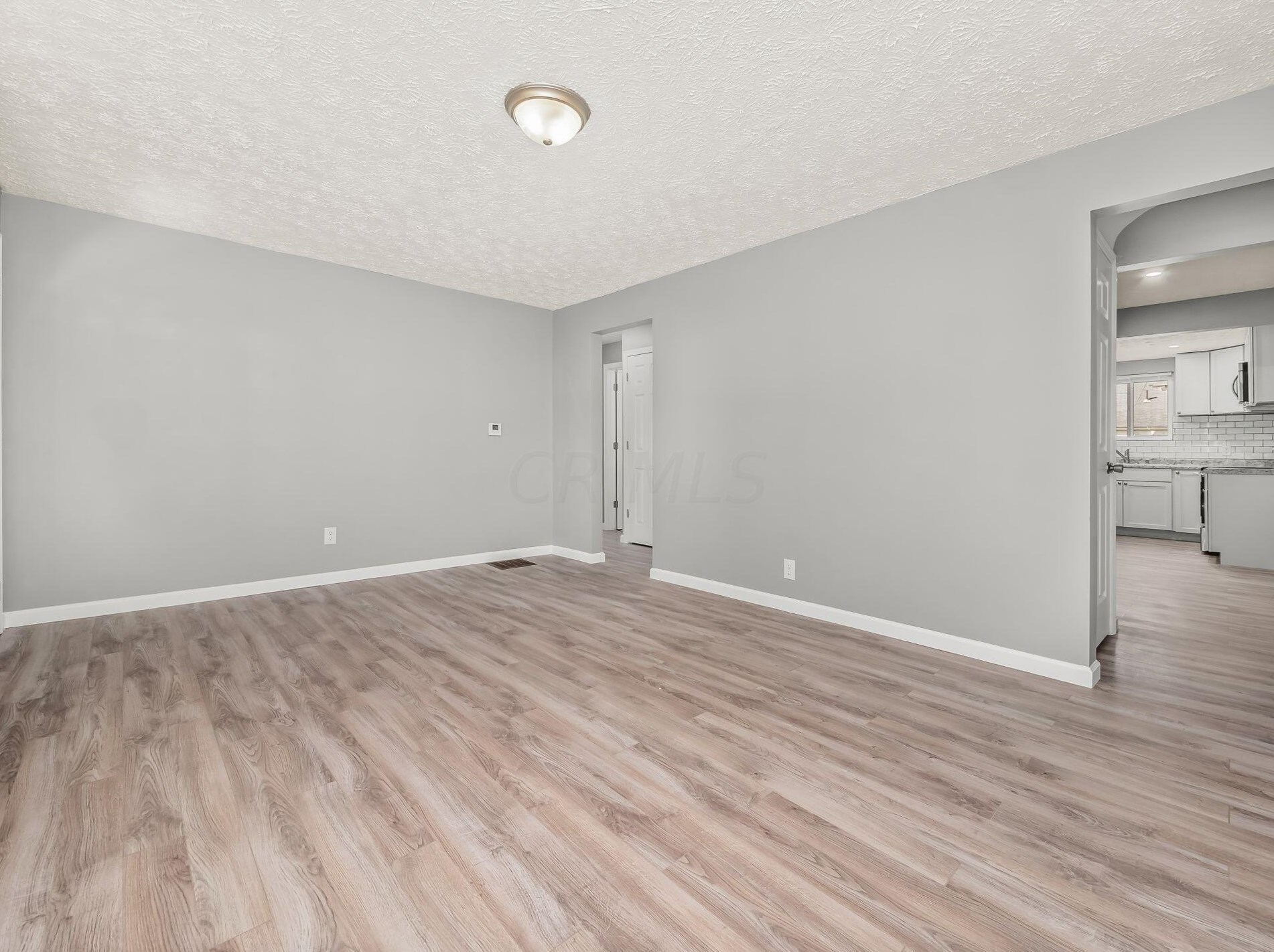 2479 Renwood Pl, Columbus OH  43211-1332 exterior