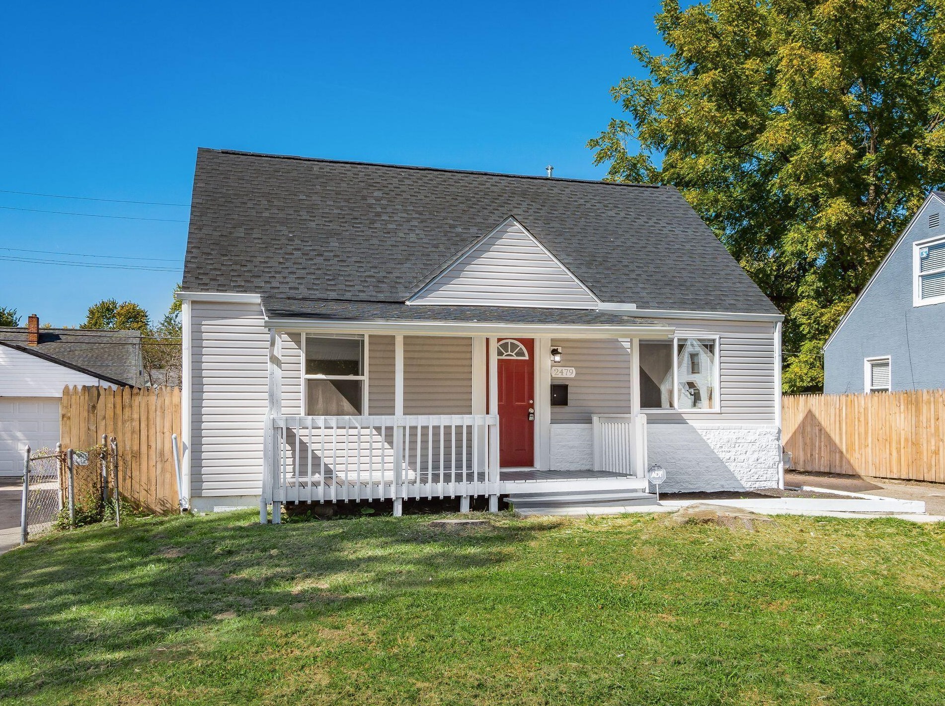 2479 Renwood Pl, Columbus OH  43211-1332 exterior