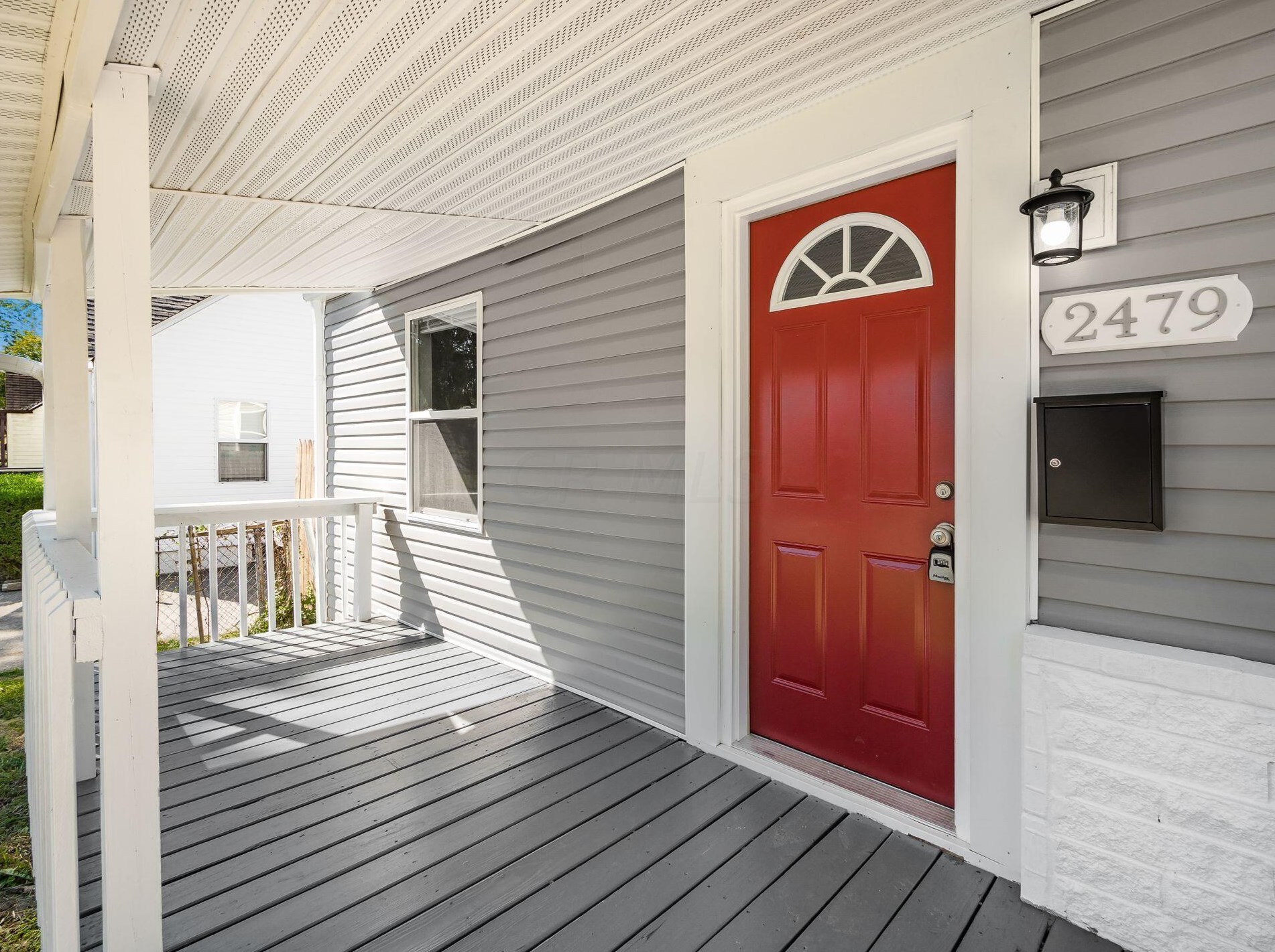 2479 Renwood Pl, Columbus OH  43211-1332 exterior