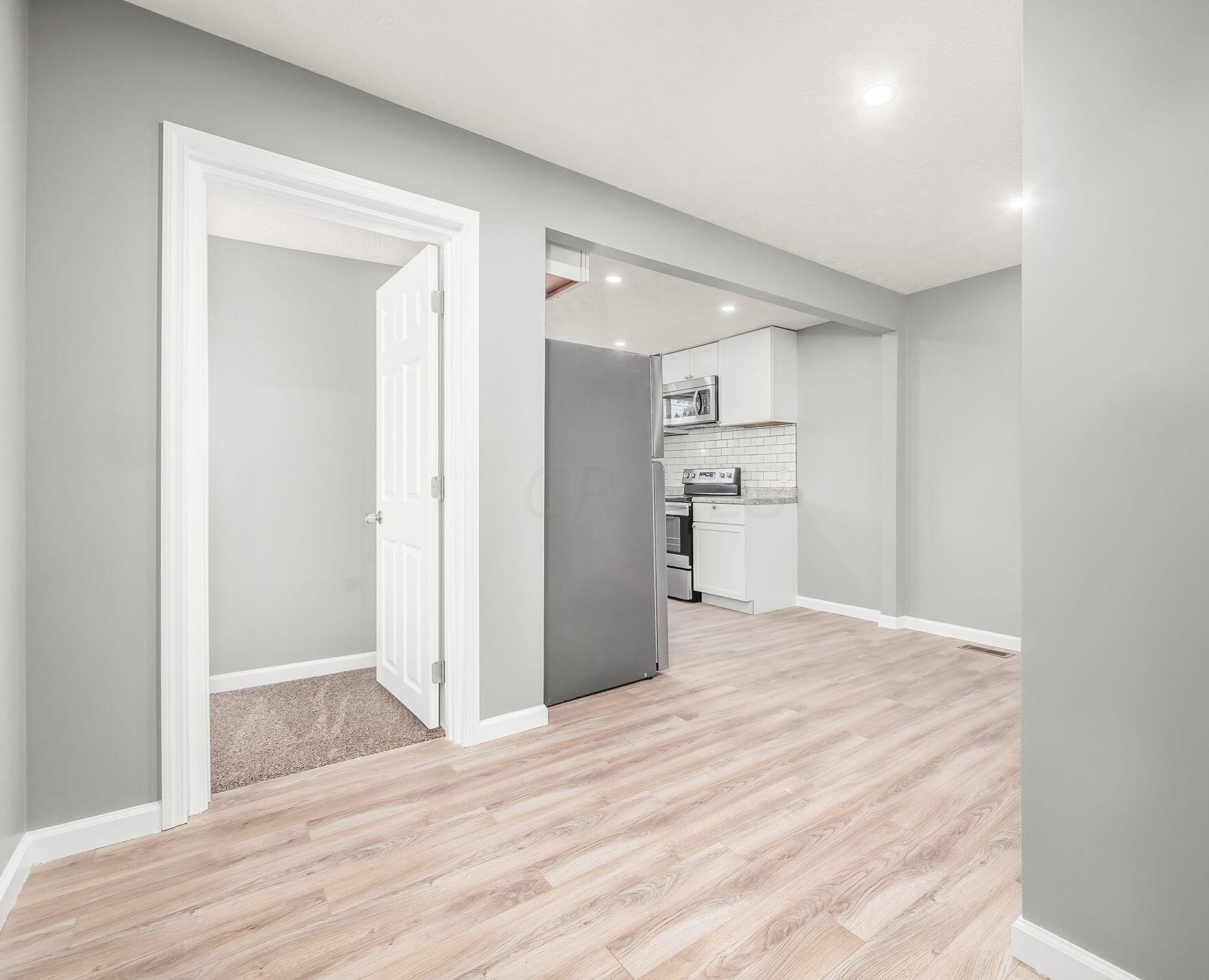 2479 Renwood Pl, Columbus OH  43211-1332 exterior