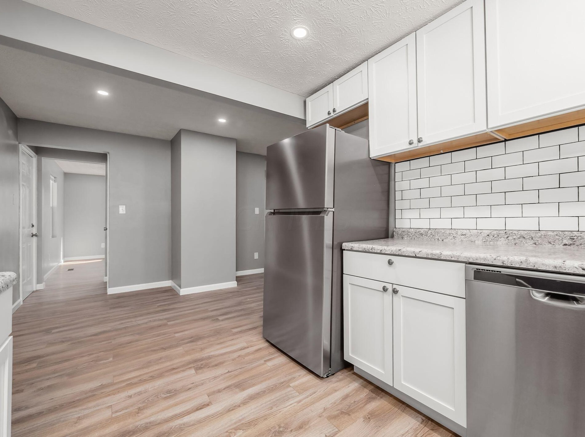 2479 Renwood Pl, Columbus OH  43211-1332 exterior