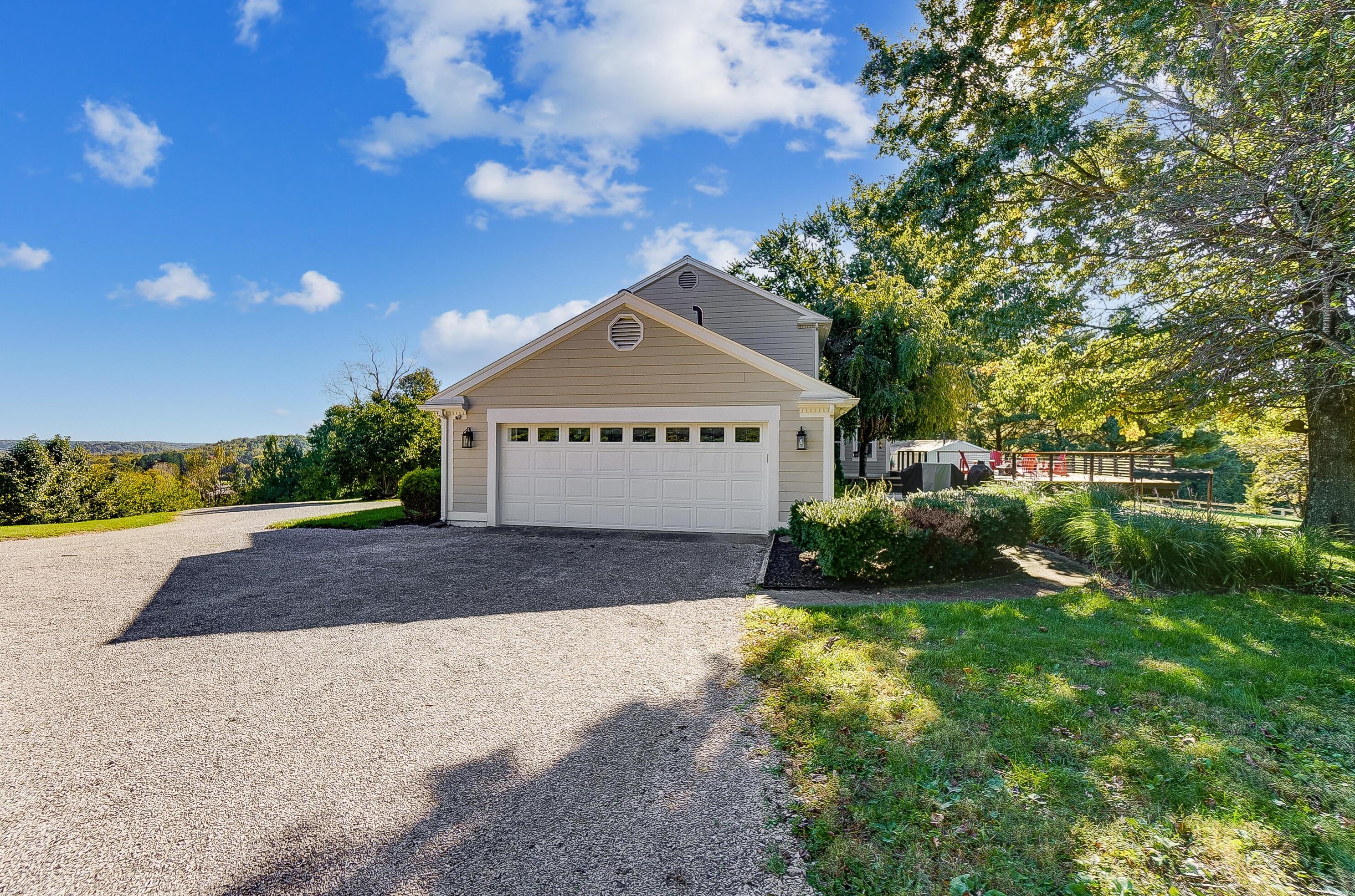 2437 Old Columbus Rd, Granville OH  43023-9678 exterior