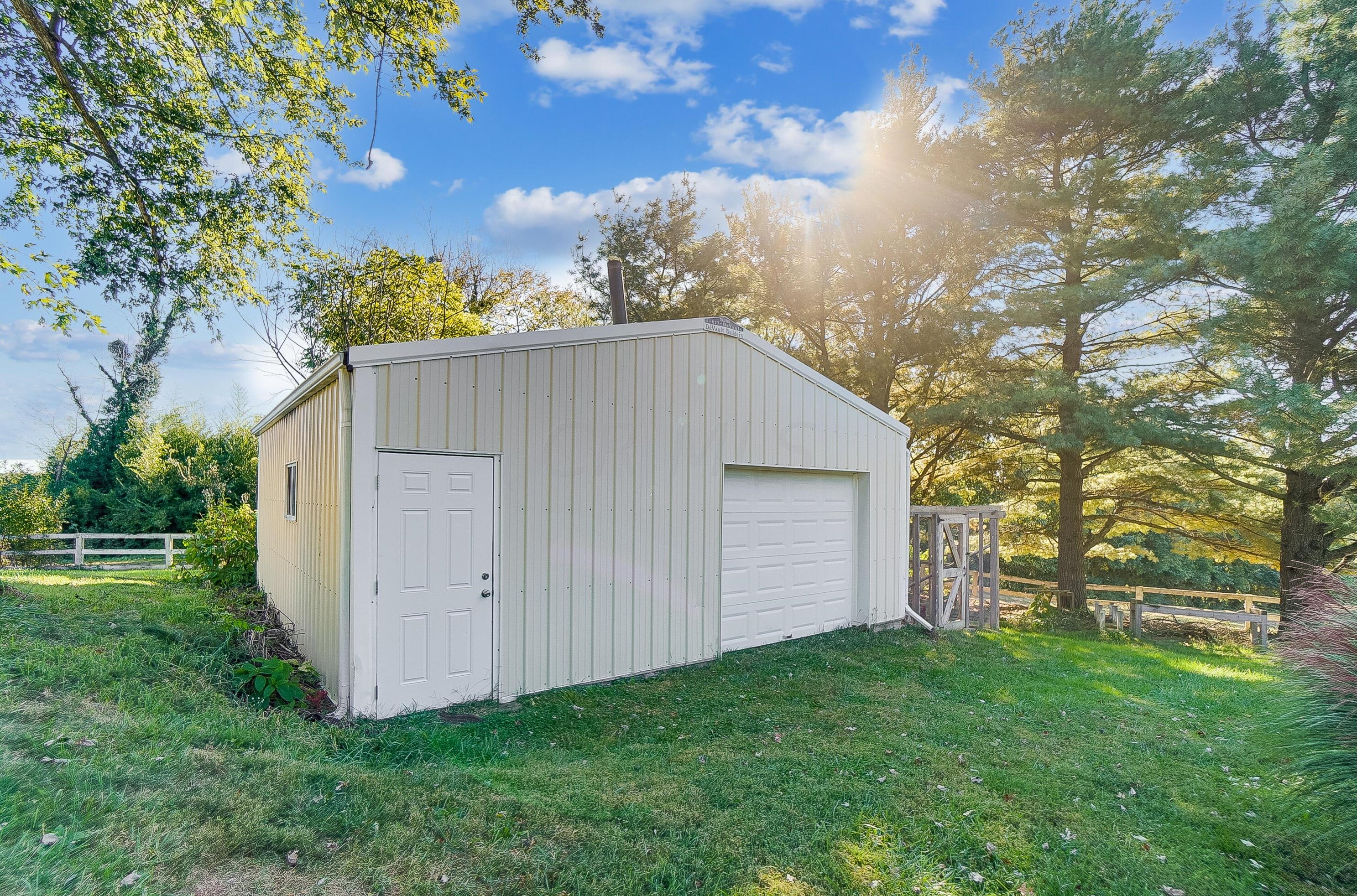 2437 Old Columbus Rd, Granville OH  43023-9678 exterior