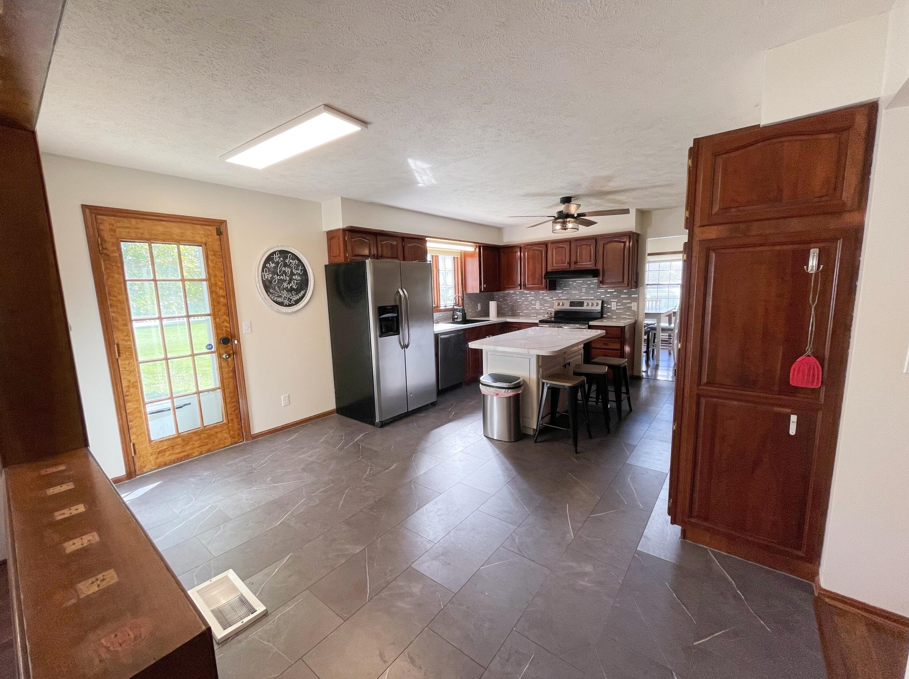 1505 Brookpark Dr, Mansfield OH  44906-3503 exterior