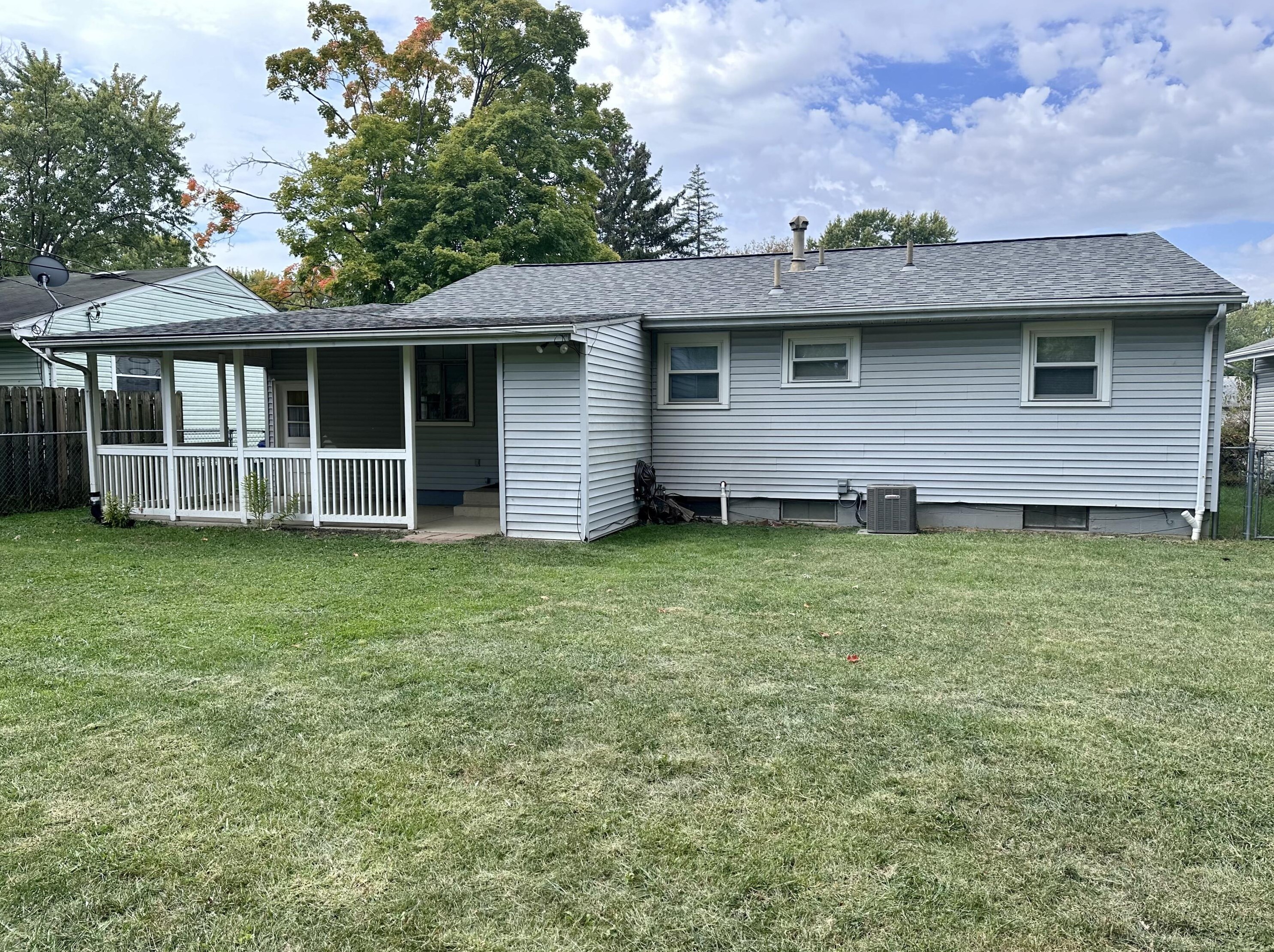 456 Bernhard Rd, Columbus OH 43213-1936 exterior