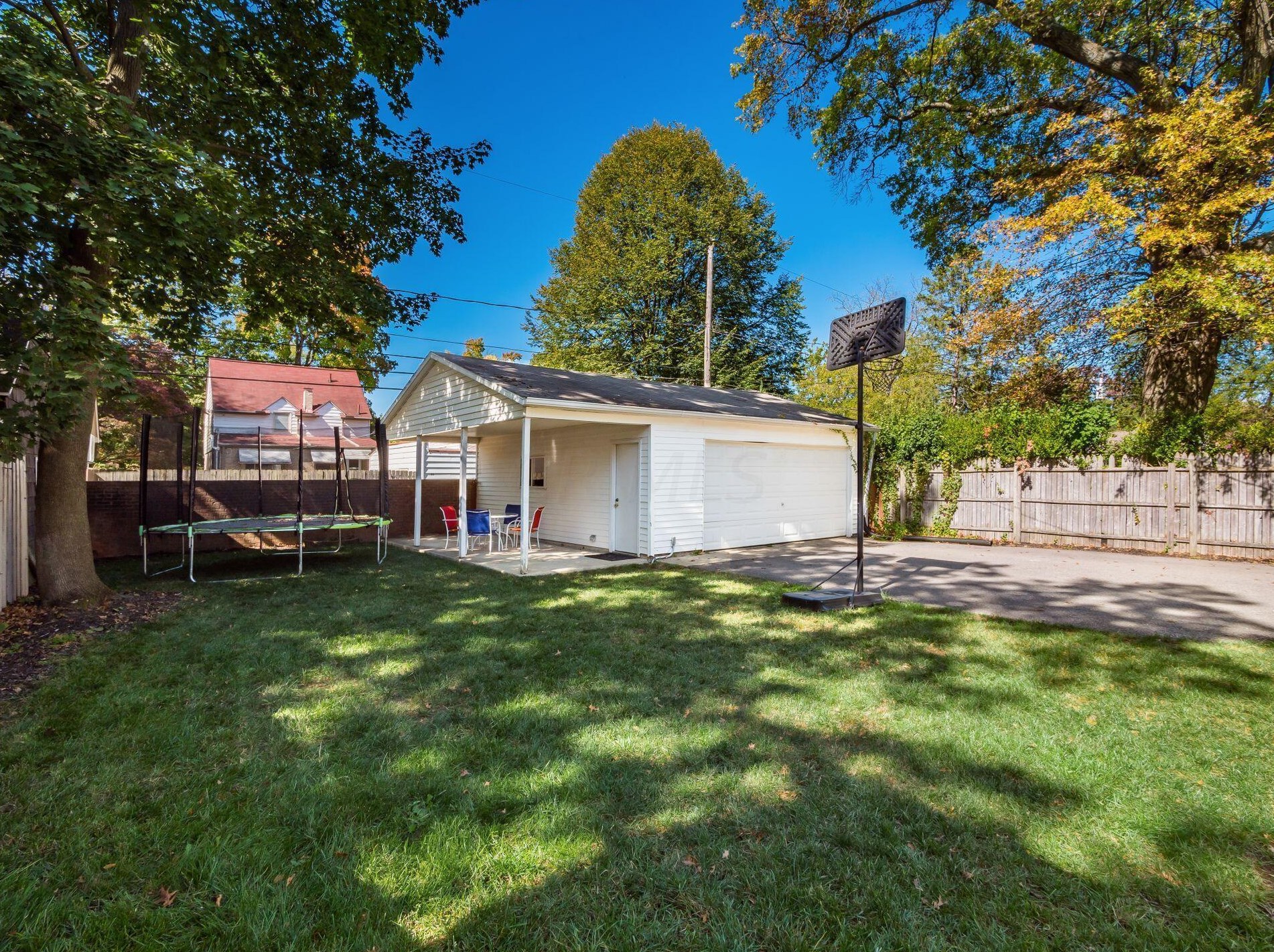 89 Remington Rd, Columbus OH 43209-2458 exterior