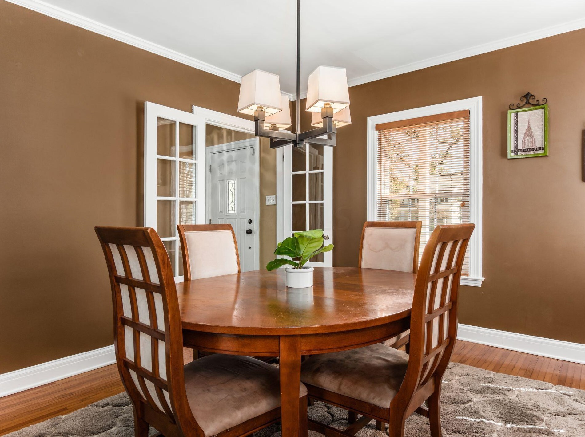 89 Remington Rd, Columbus OH 43209-2458 exterior