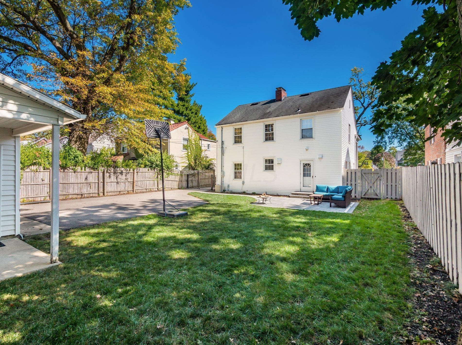 89 Remington Rd, Columbus OH 43209-2458 exterior