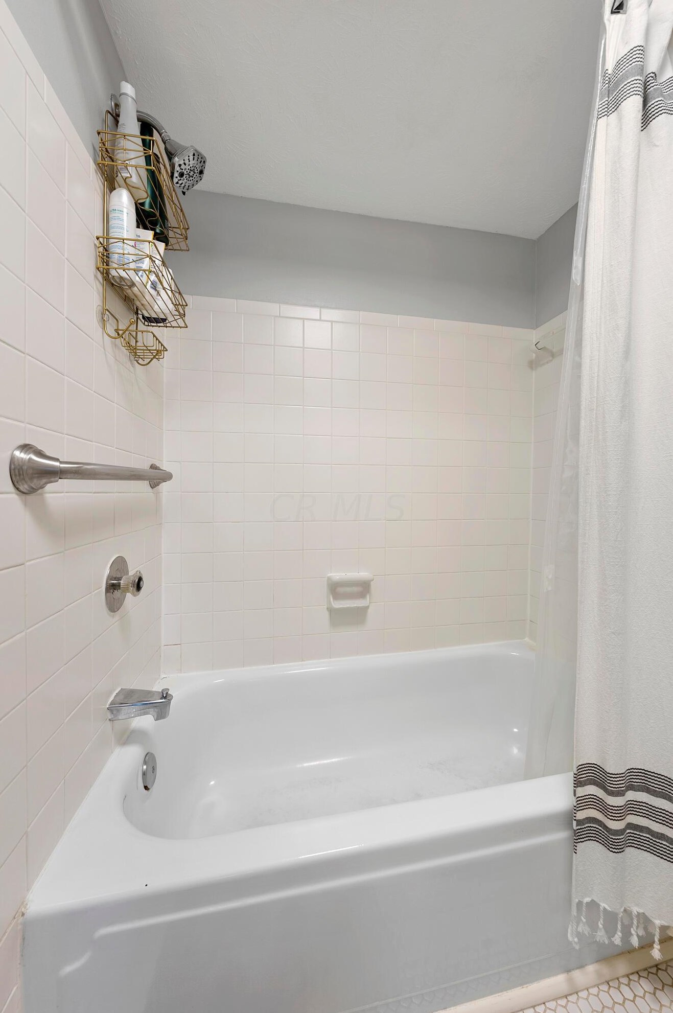 5101 Sansom Ct, Columbus OH 43220-2550 exterior