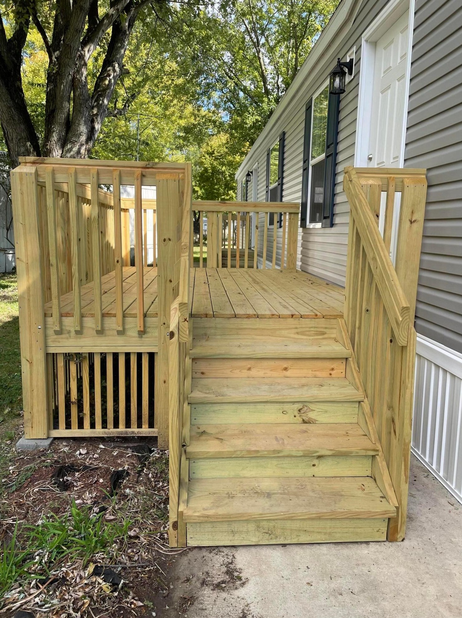116 Skyline Dr, Ashville, OH 43103-1082