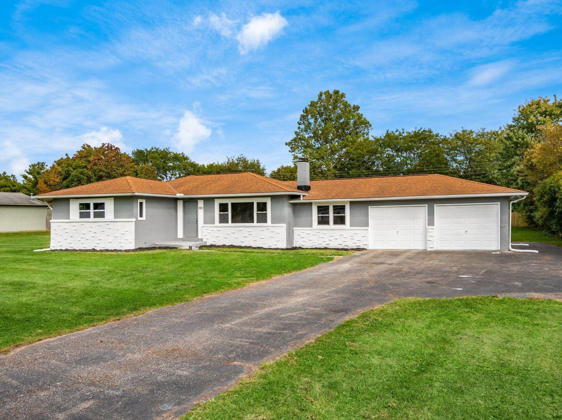 220 Pearl Ln, Pickerington, OH 43147-1039