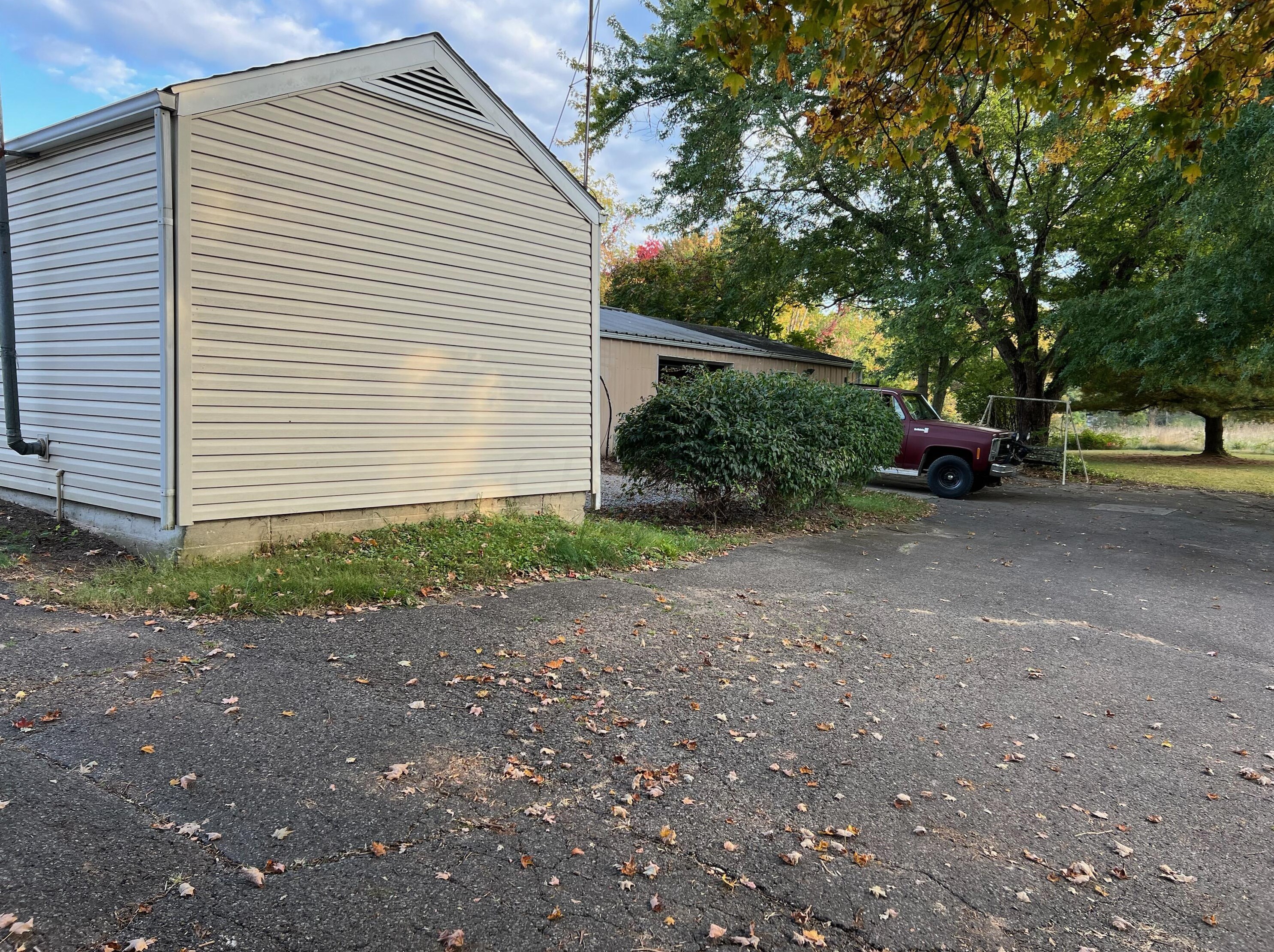 3945 Crawfis Rd, Lancaster OH 43130-9031 exterior