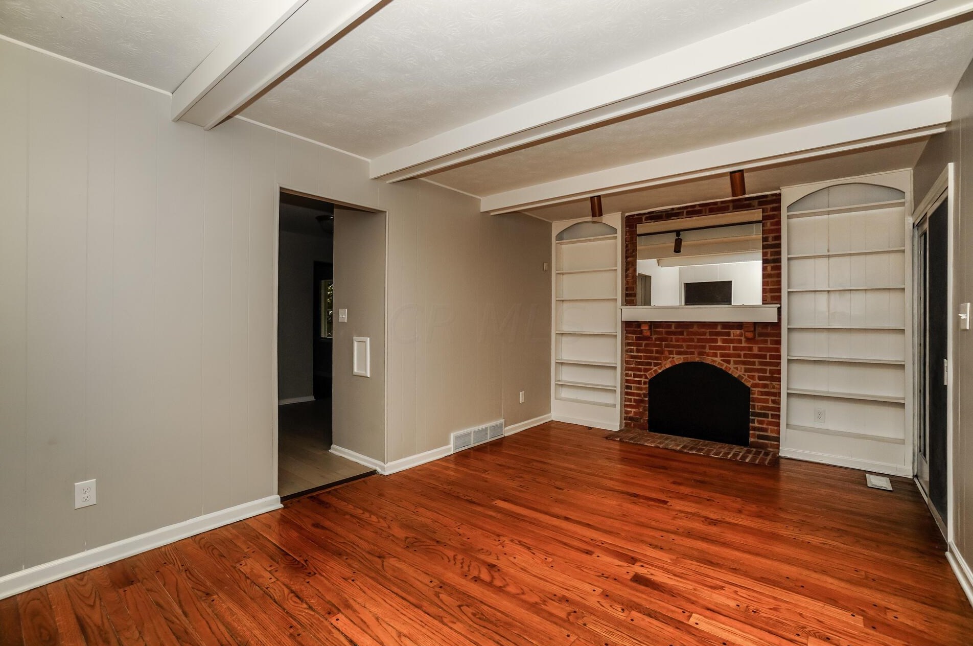 6468 Johnanne St, Columbus OH  43229-2022 exterior