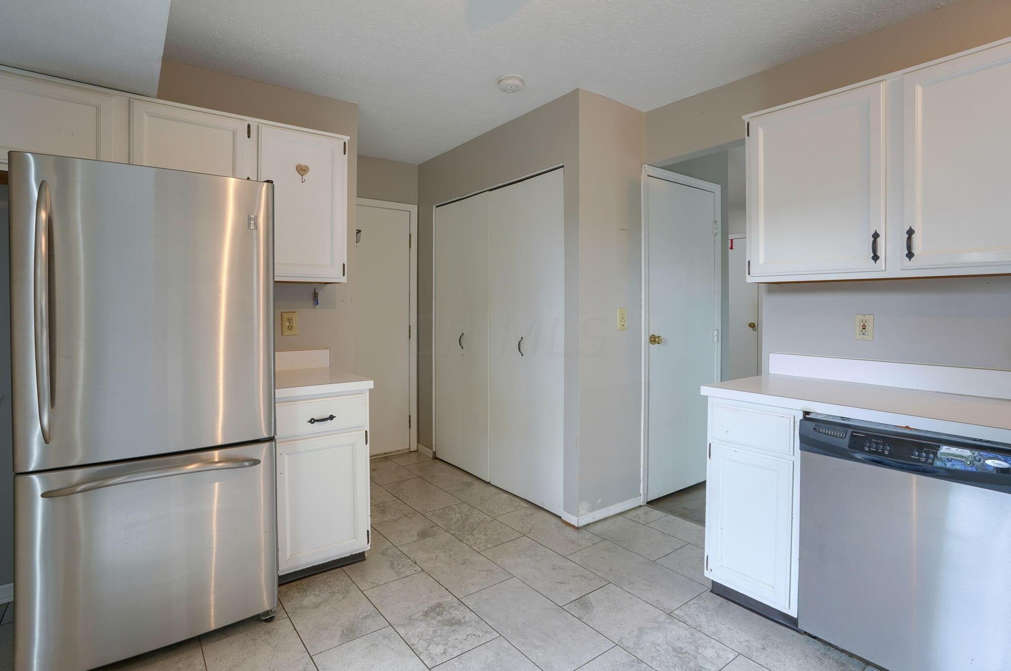 1276 Pinnacle Dr, Columbus OH 43204-1776 exterior