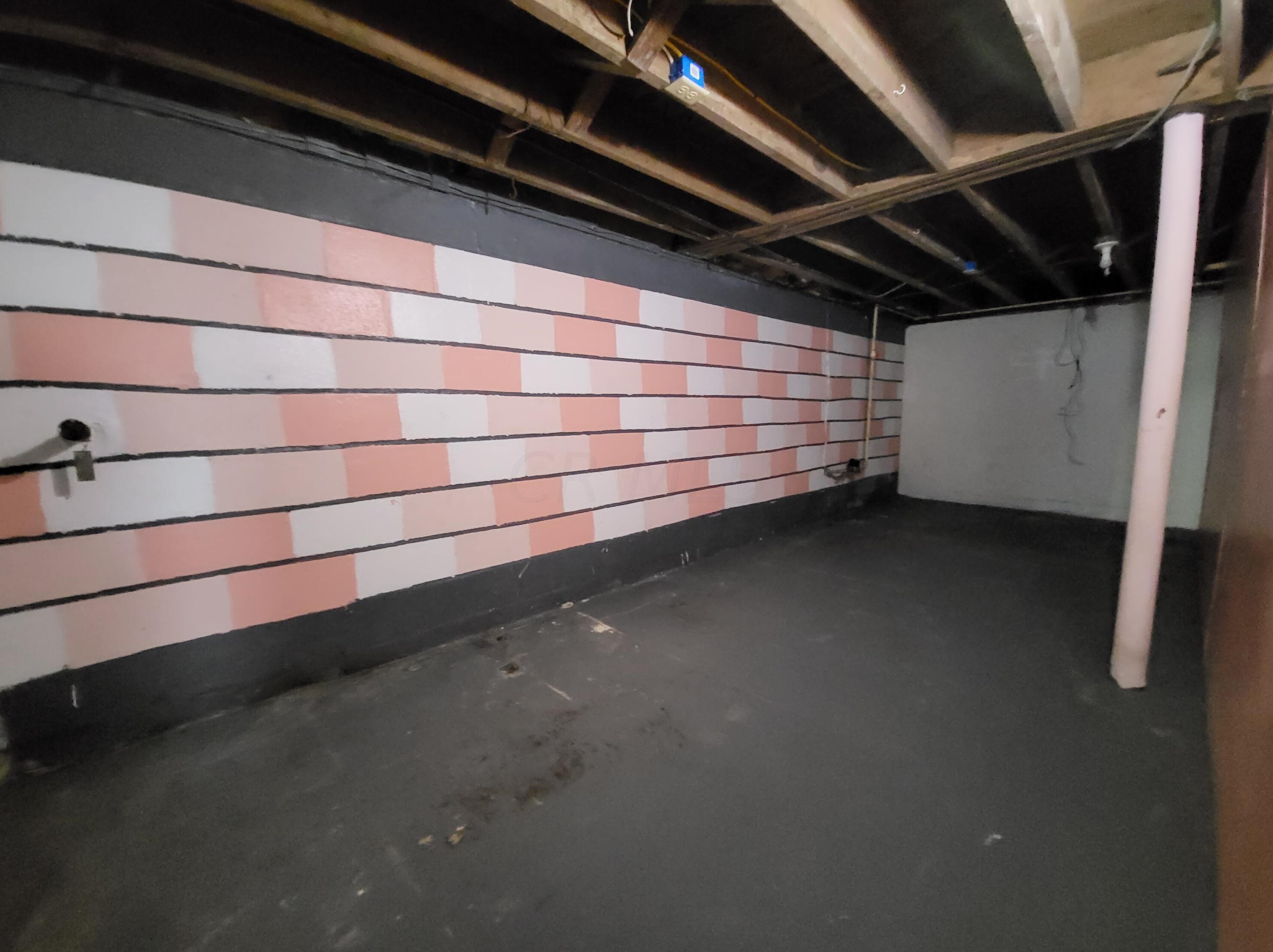 1673 Genessee Ave, Columbus OH 43211-1548 exterior