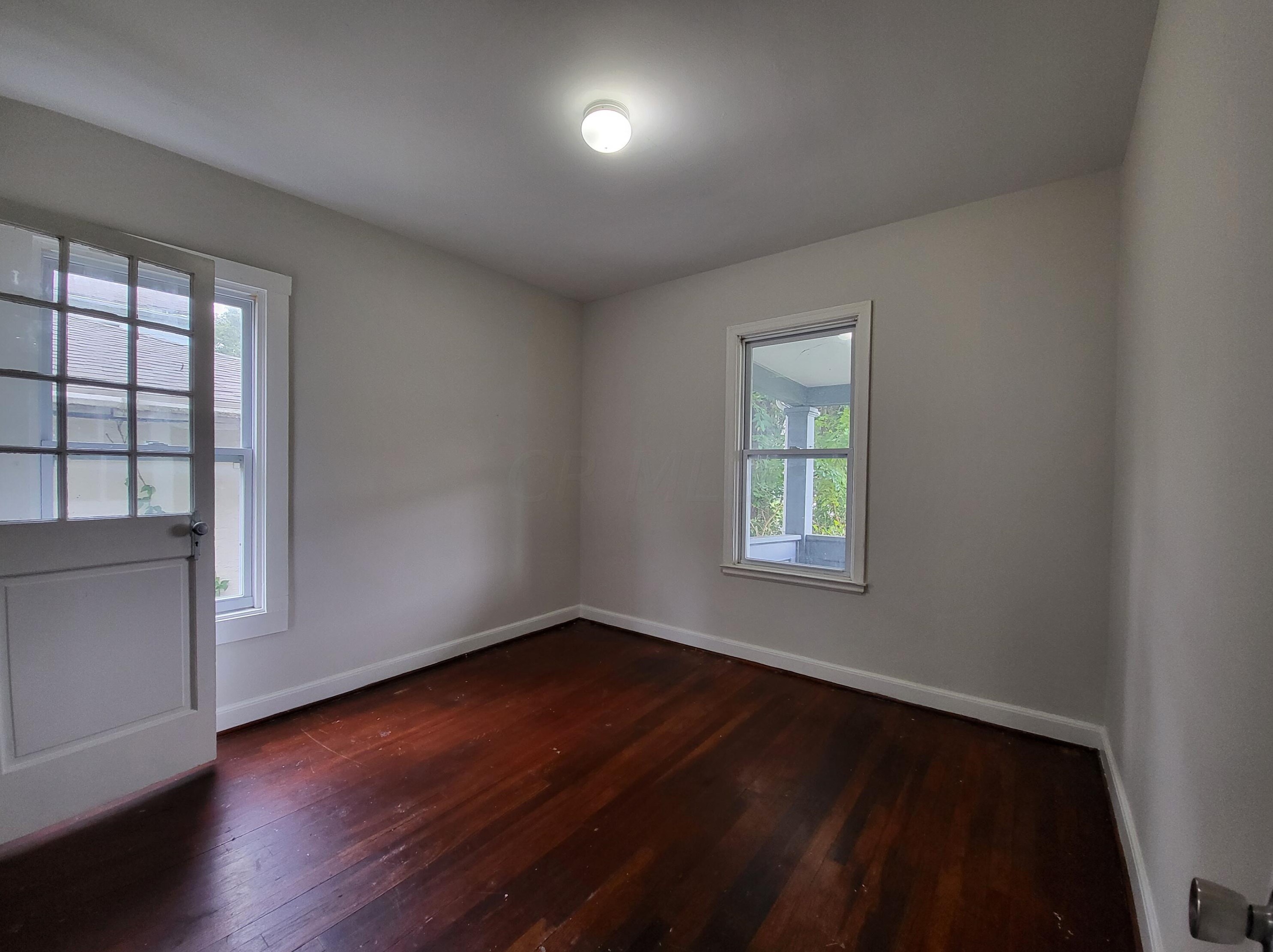 1673 Genessee Ave, Columbus OH 43211-1548 exterior