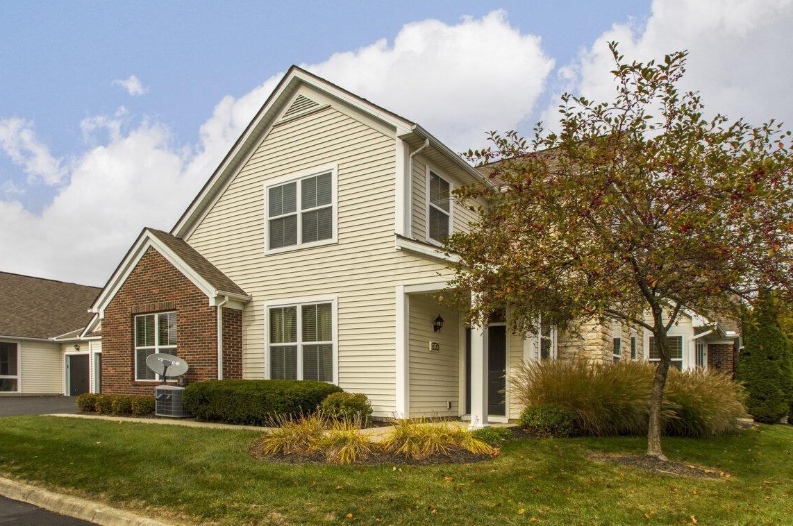 4762 Clubpark Dr, Hilliard, OH 43026-7486