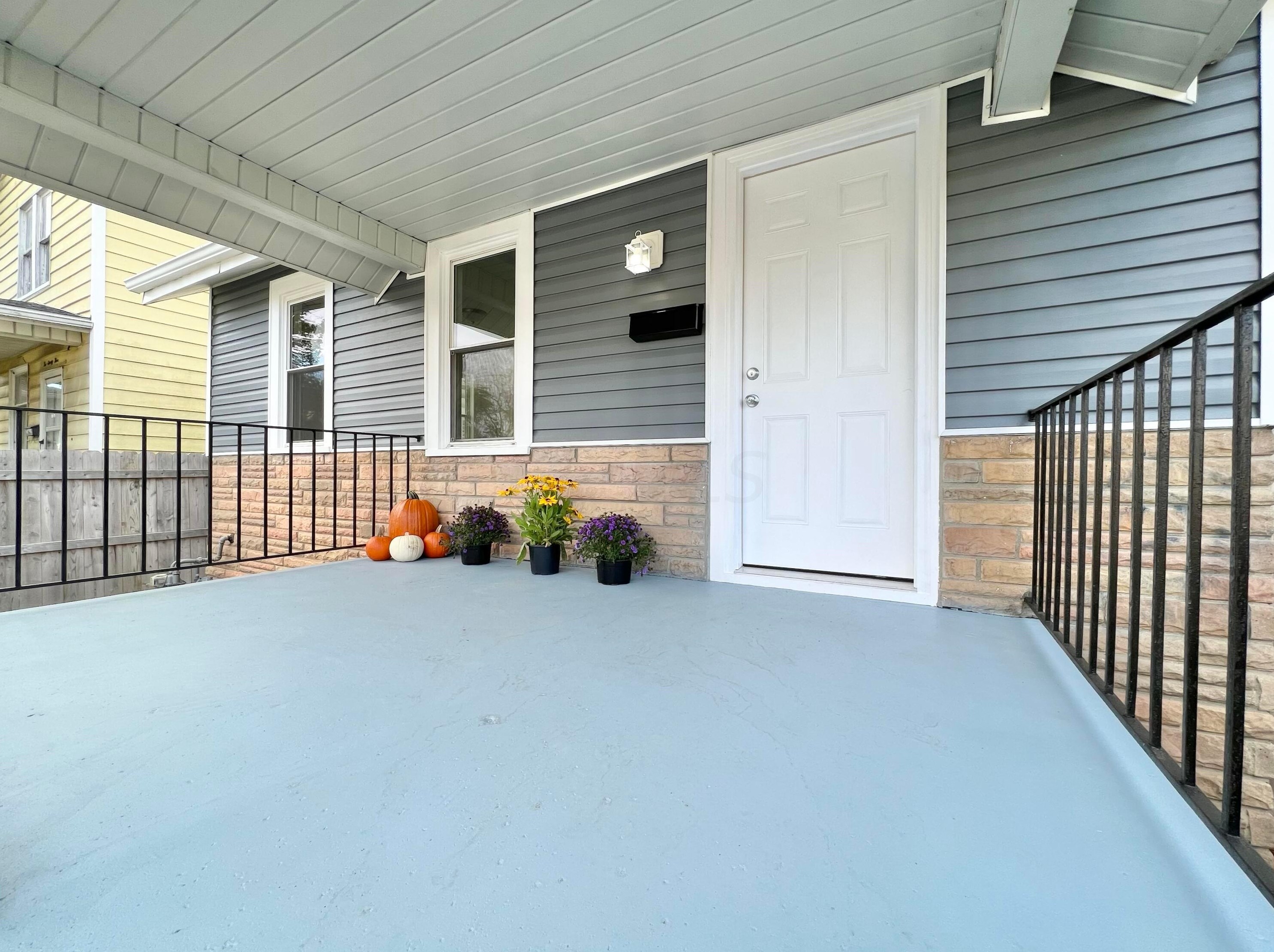 219 Ogden Ave, Columbus, OH 43204-3262