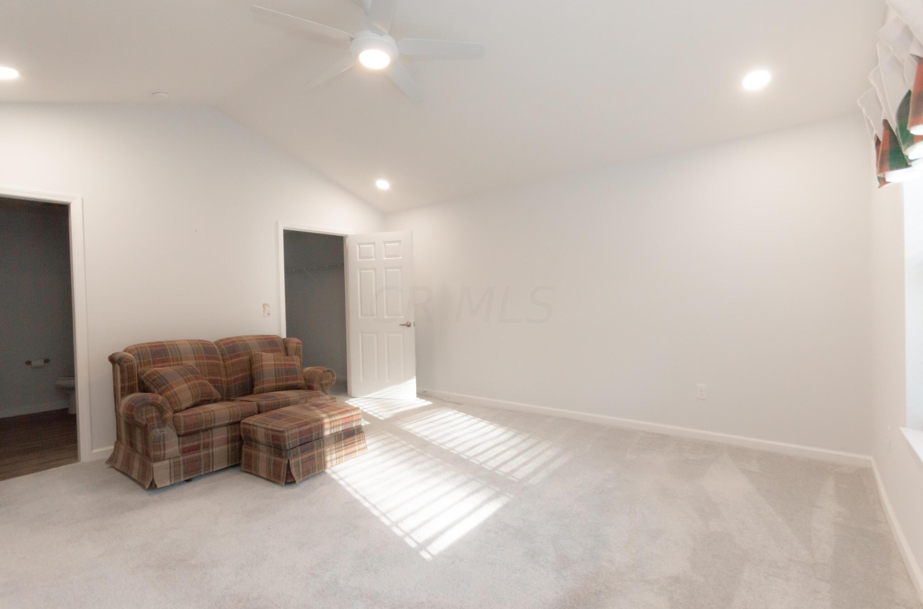 1383 Epworth Forest Dr, Lancaster OH  43130-7755 exterior