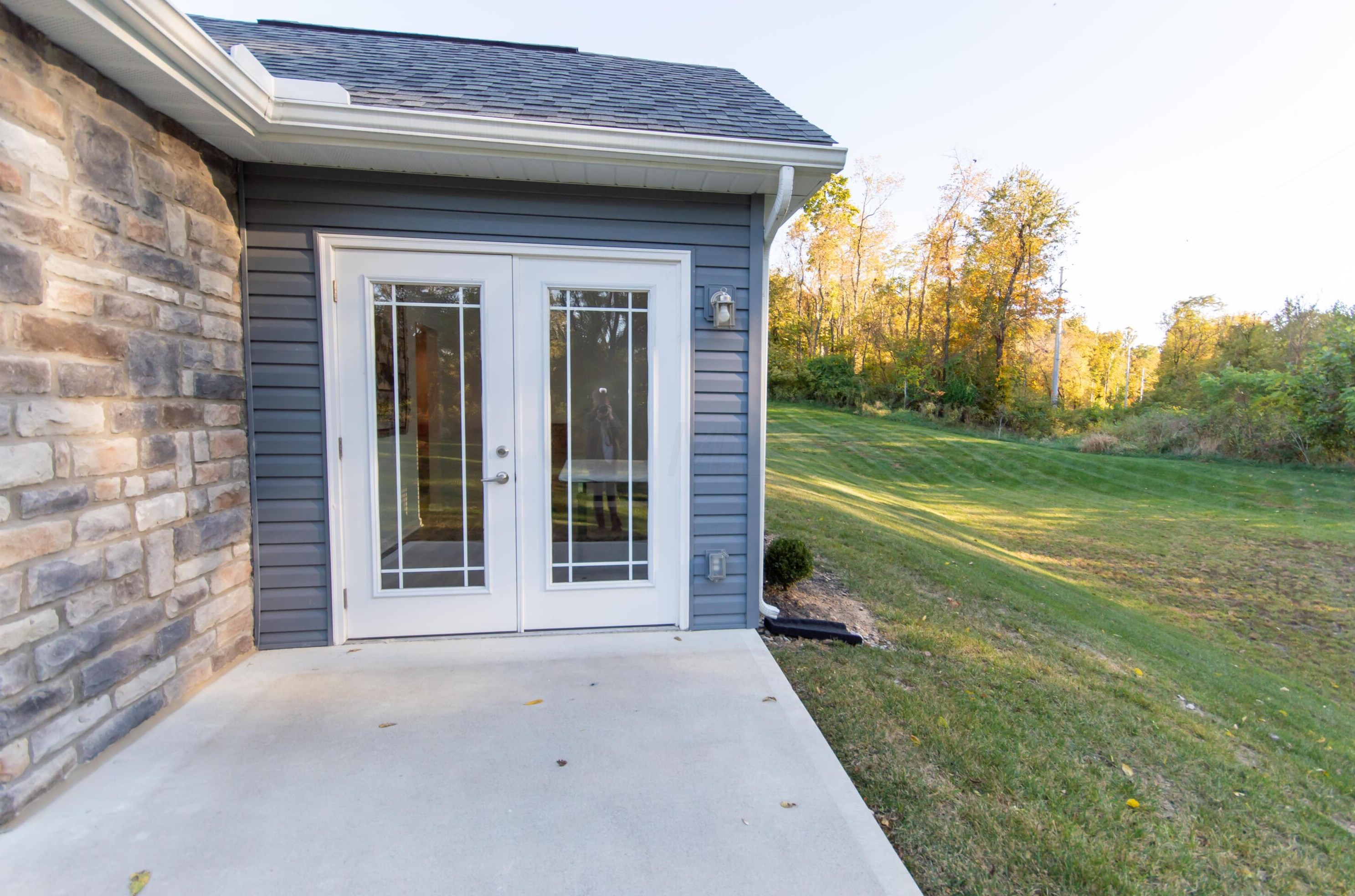 1383 Epworth Forest Dr, Lancaster OH  43130-7755 exterior