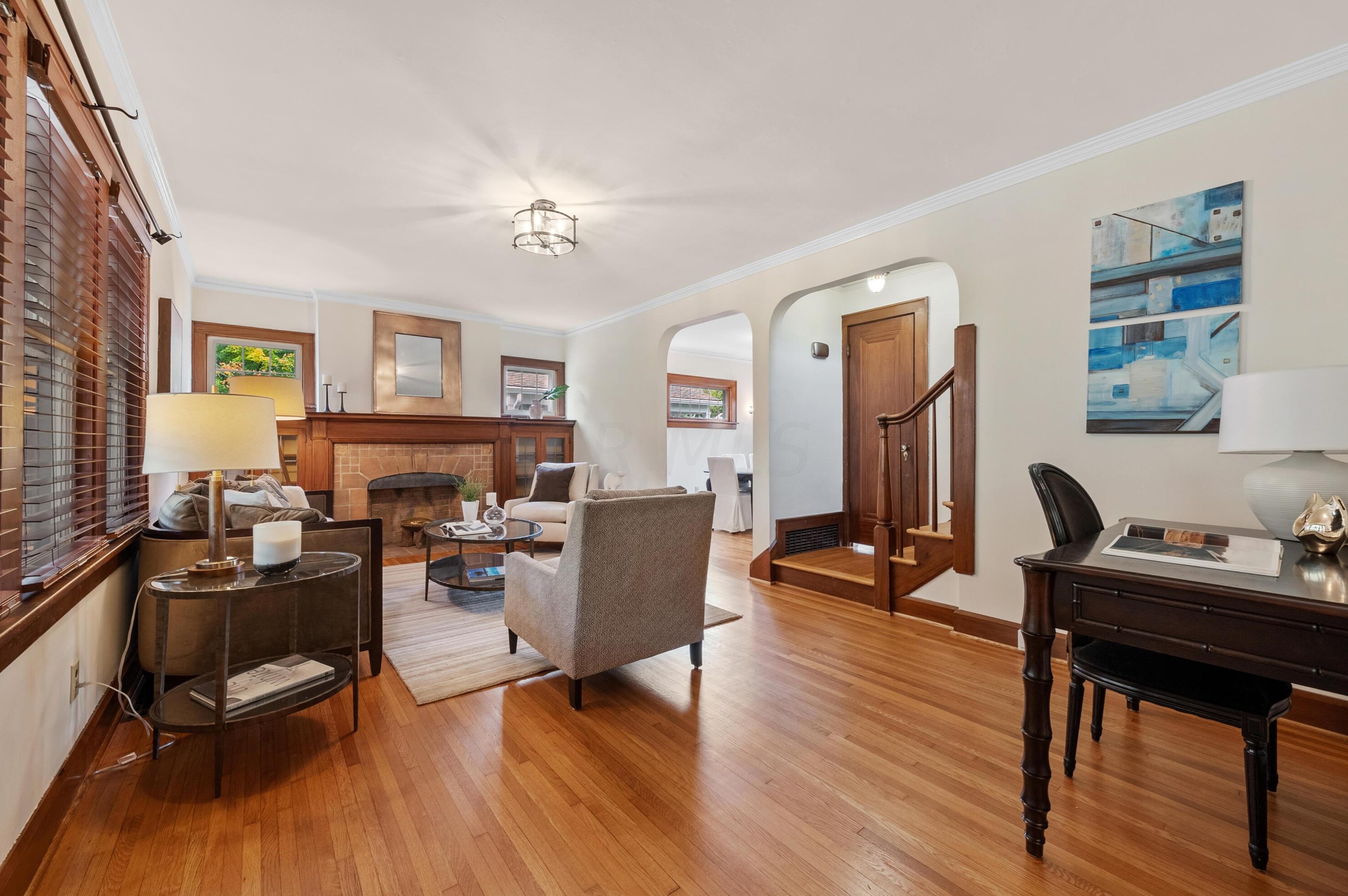 454 Midgard Rd, Columbus OH  43202-1409 exterior