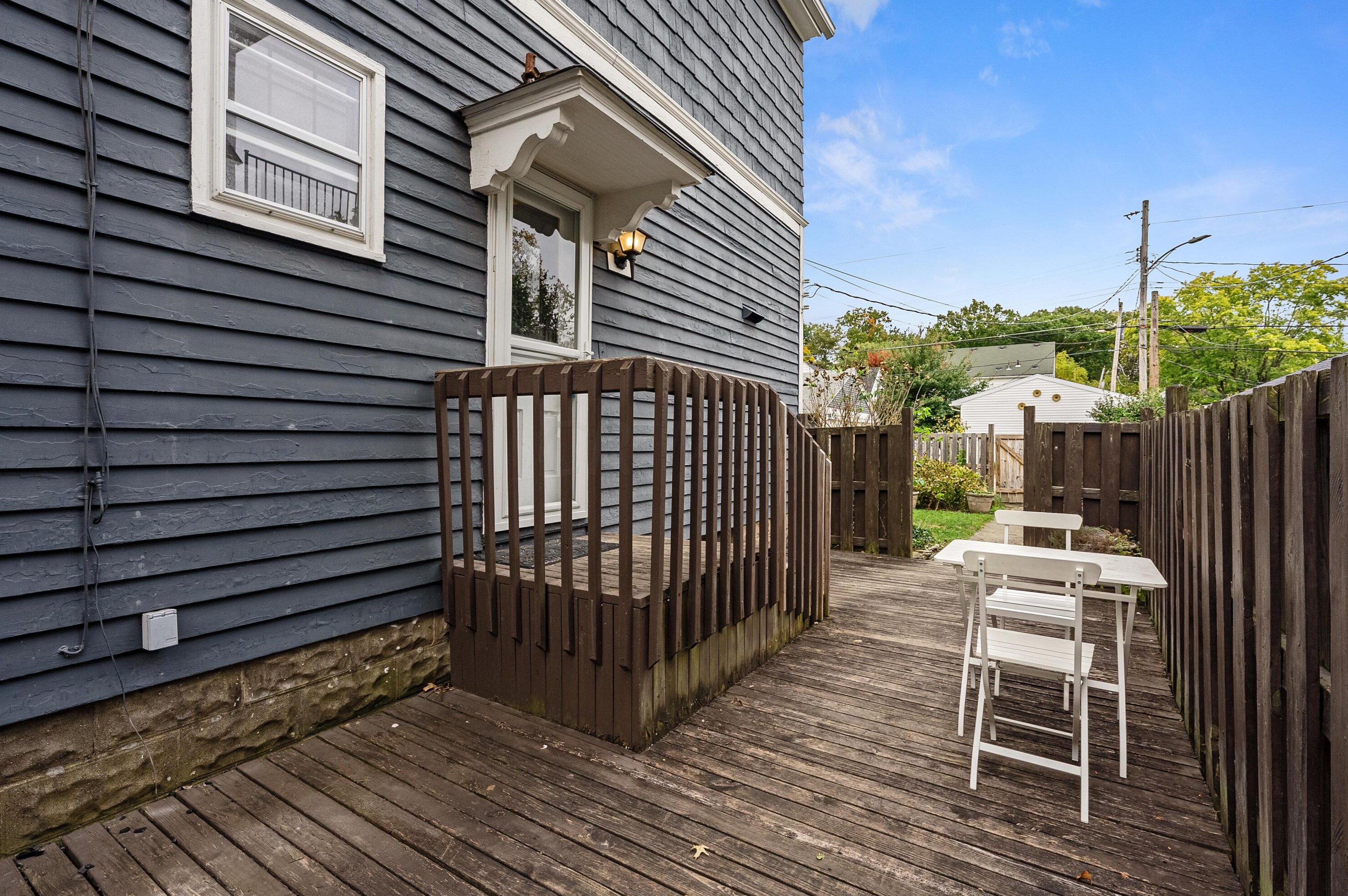 454 Midgard Rd, Columbus OH  43202-1409 exterior