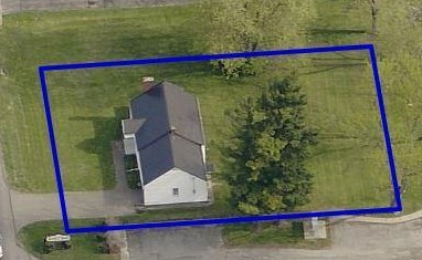 400 Long St, Ashville, OH 43103-1329
