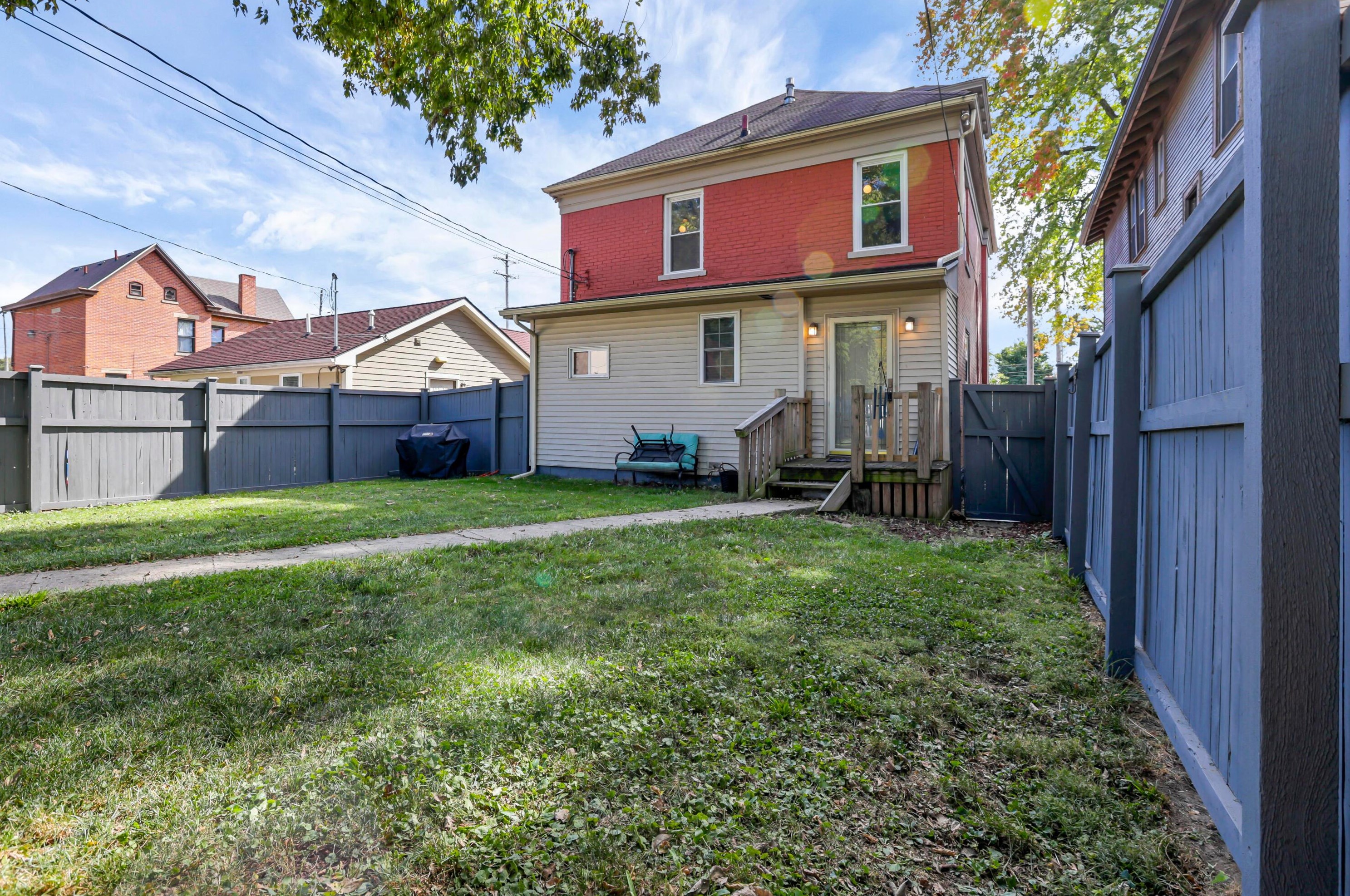 2312 5th Ave, Columbus OH 43201-2961 exterior