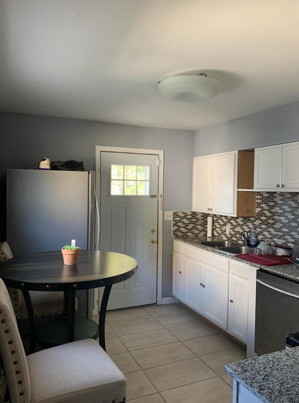 3223 6th Ave, Columbus OH 43219-2838 exterior