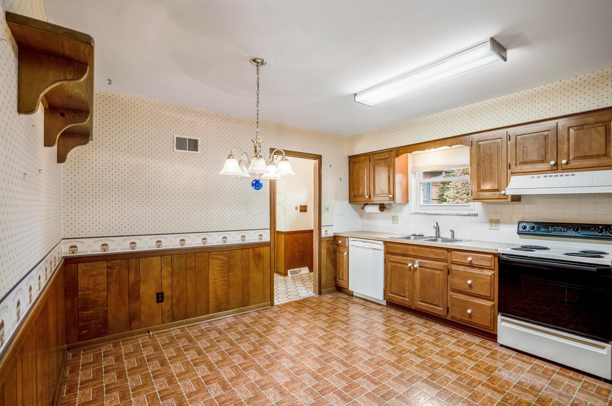 1173 Middleport Dr, Columbus OH 43235-4060 exterior