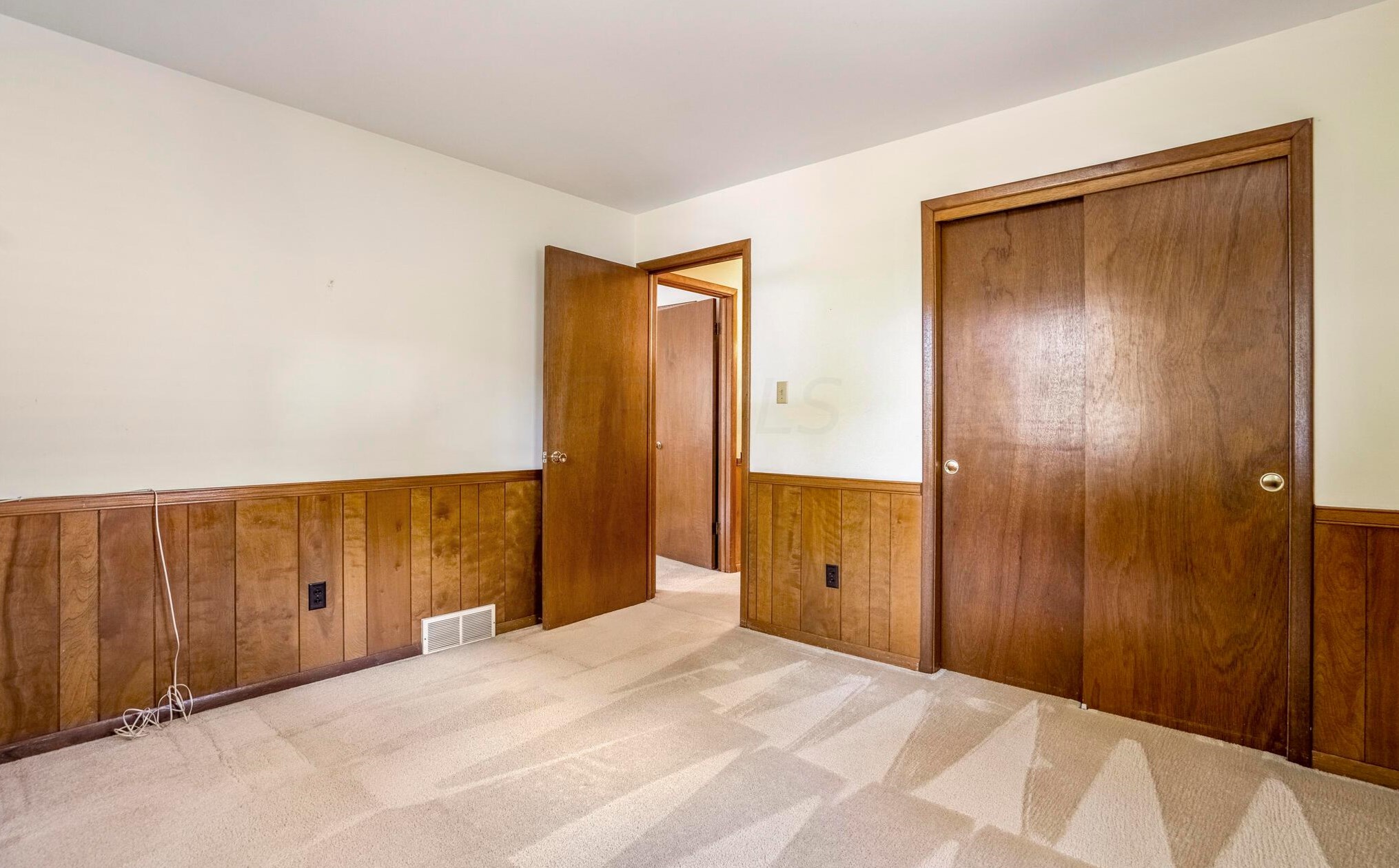 1173 Middleport Dr, Columbus OH 43235-4060 exterior