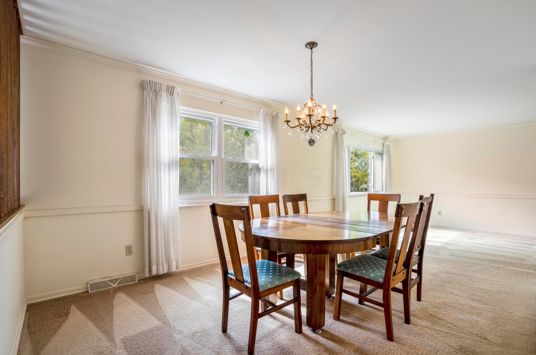 1173 Middleport Dr, Columbus OH 43235-4060 exterior