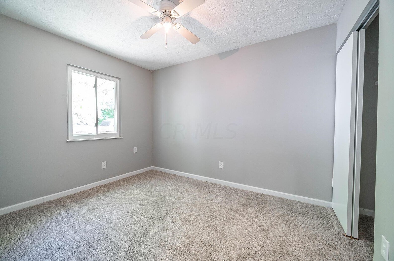 3439 Arnsby Rd, Columbus OH 43232-5909 exterior