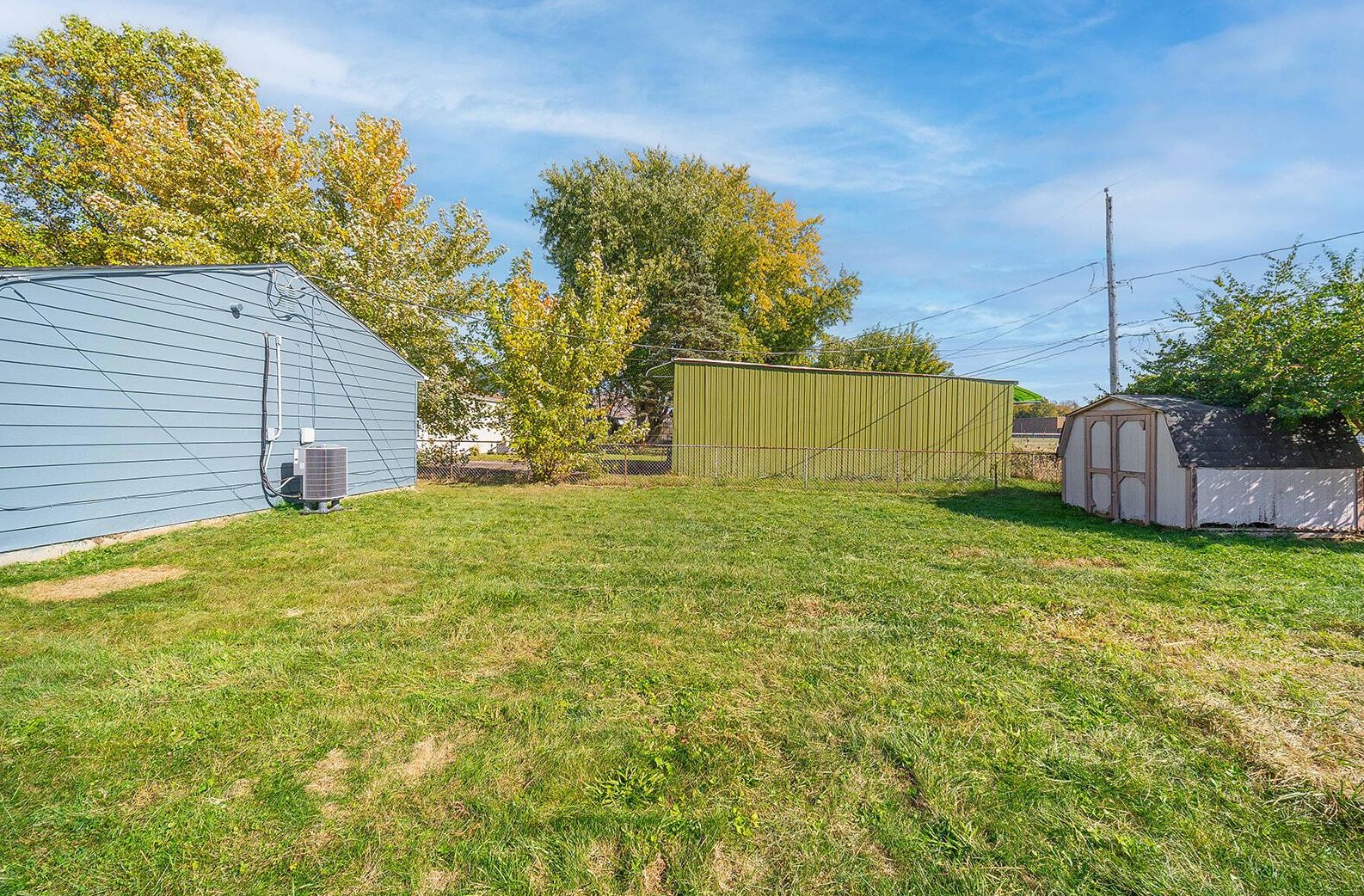 3439 Arnsby Rd, Columbus OH 43232-5909 exterior