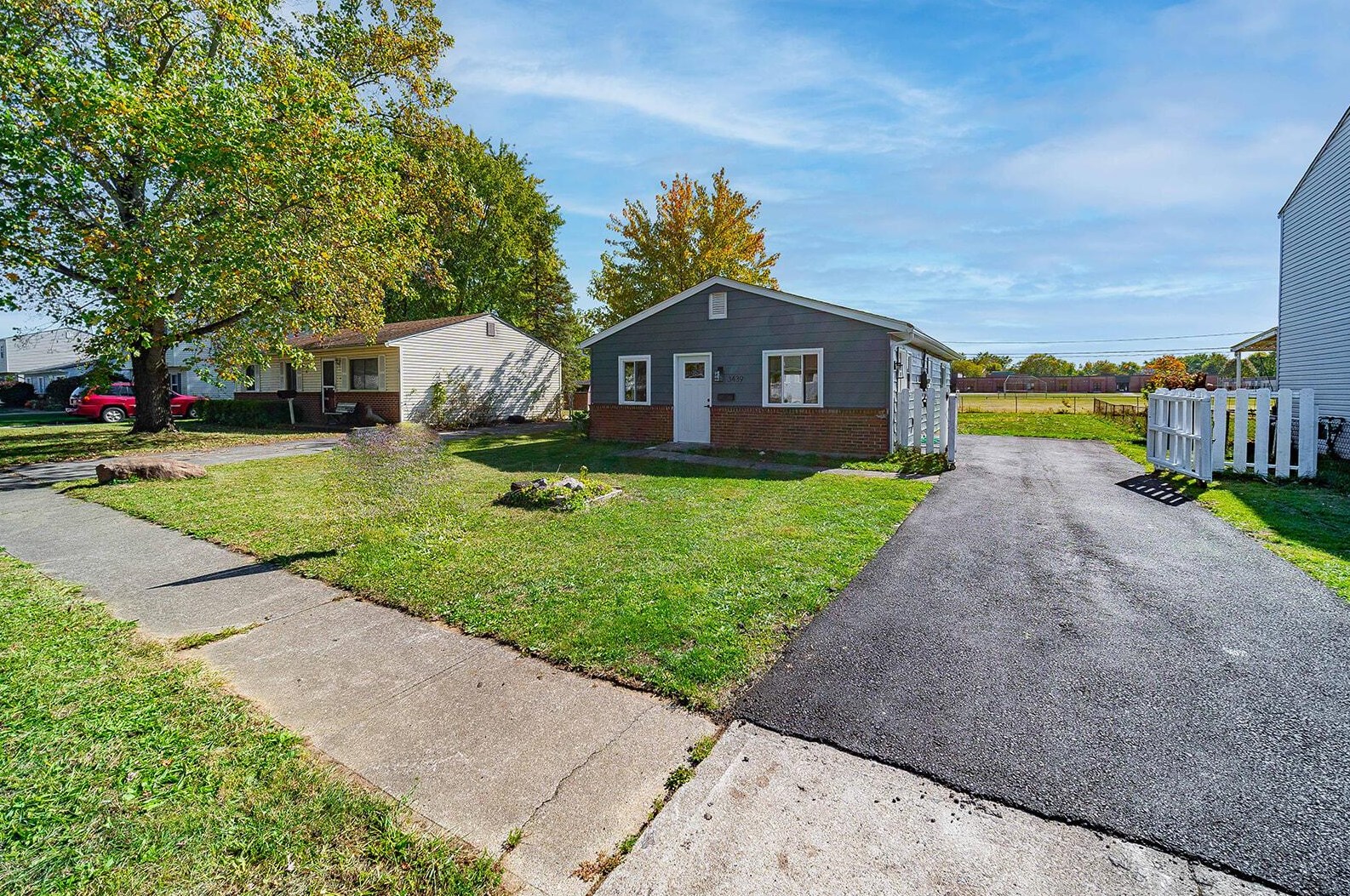 3439 Arnsby Rd, Columbus, OH 43232-5909
