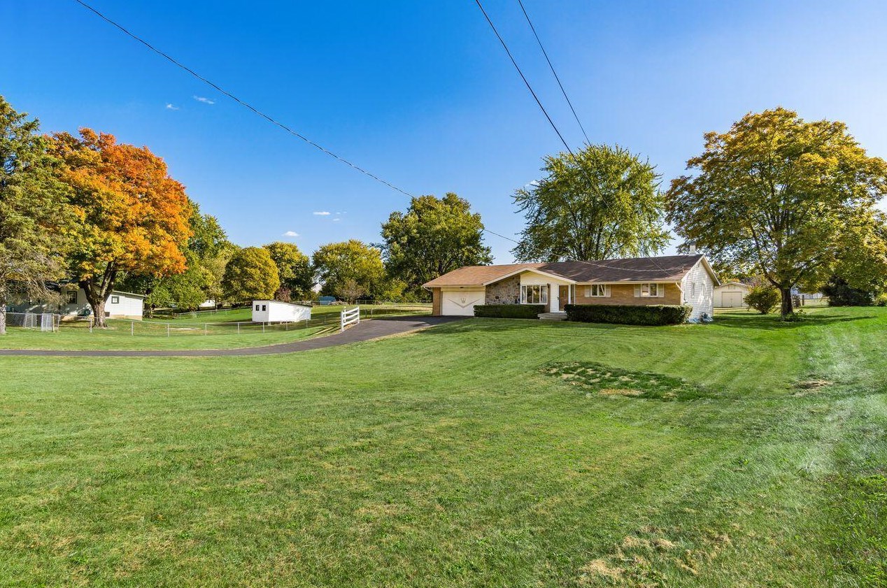 2267 Holton Rd, Darbydale, OH 43123-8983