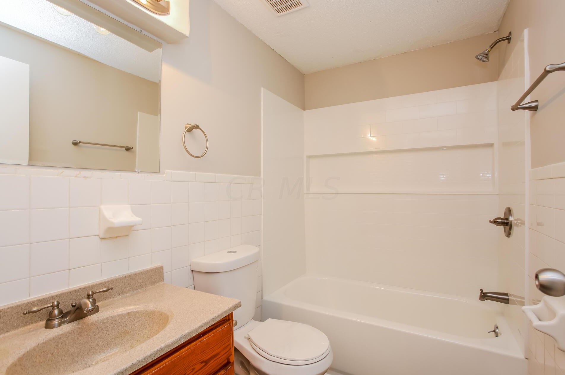 2744 Glenbriar St, Columbus OH  43232-6609 exterior