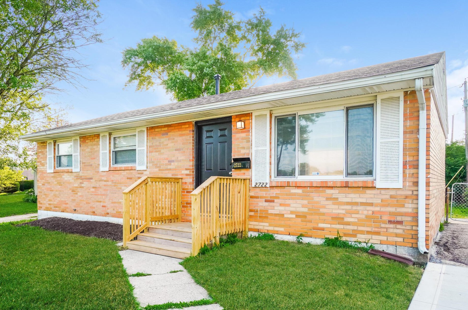 2722 Key Pl, Columbus OH  43207-2653 exterior