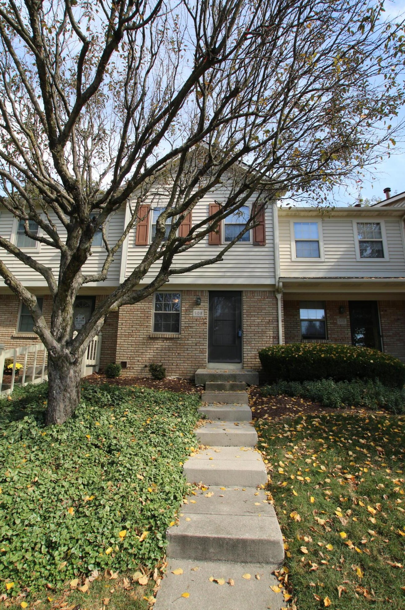 508 Foxtrail Cir, Westerville, OH 43081-2800
