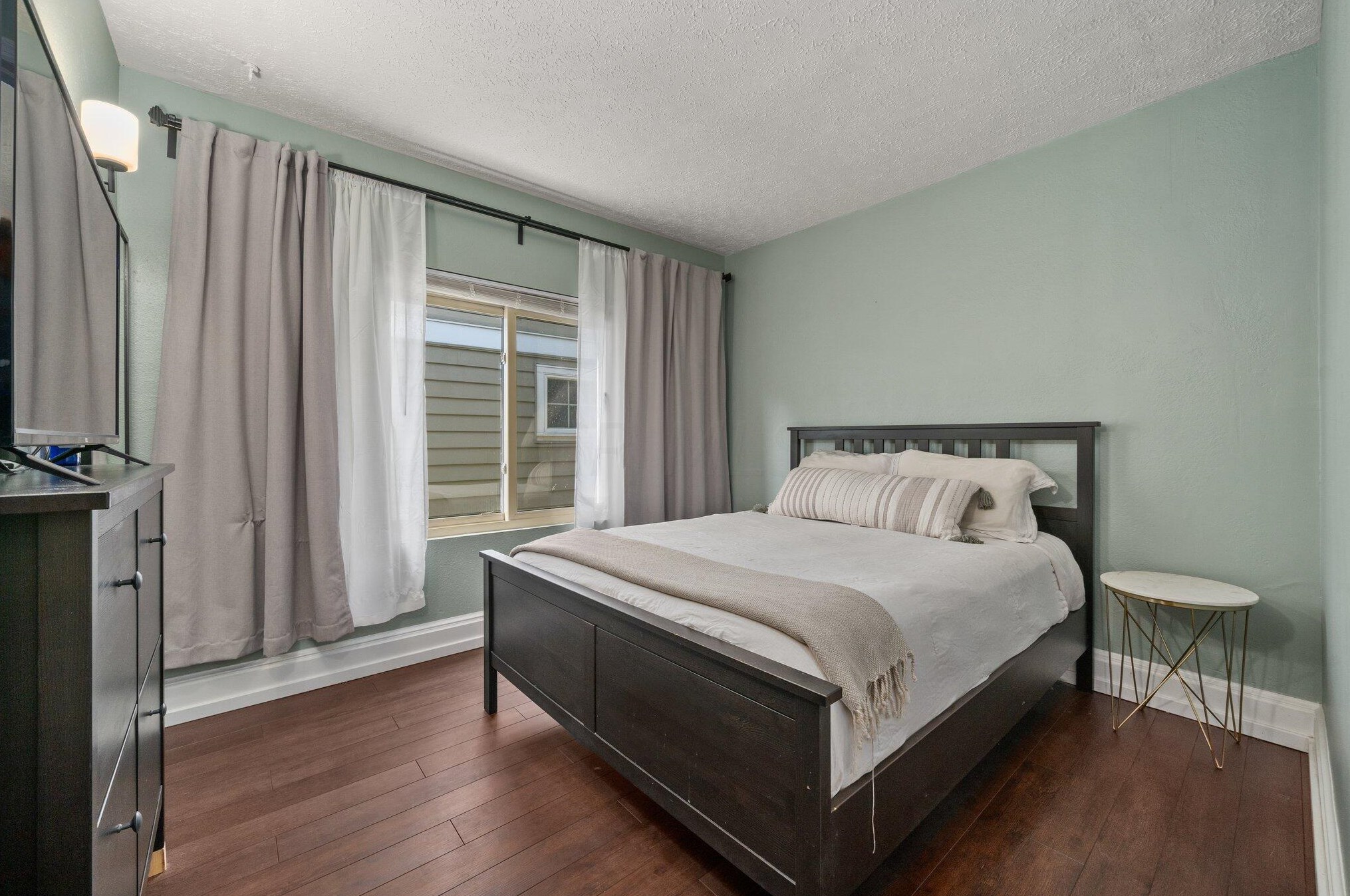 1323 Mulford Rd, Columbus OH 43212-3512 exterior