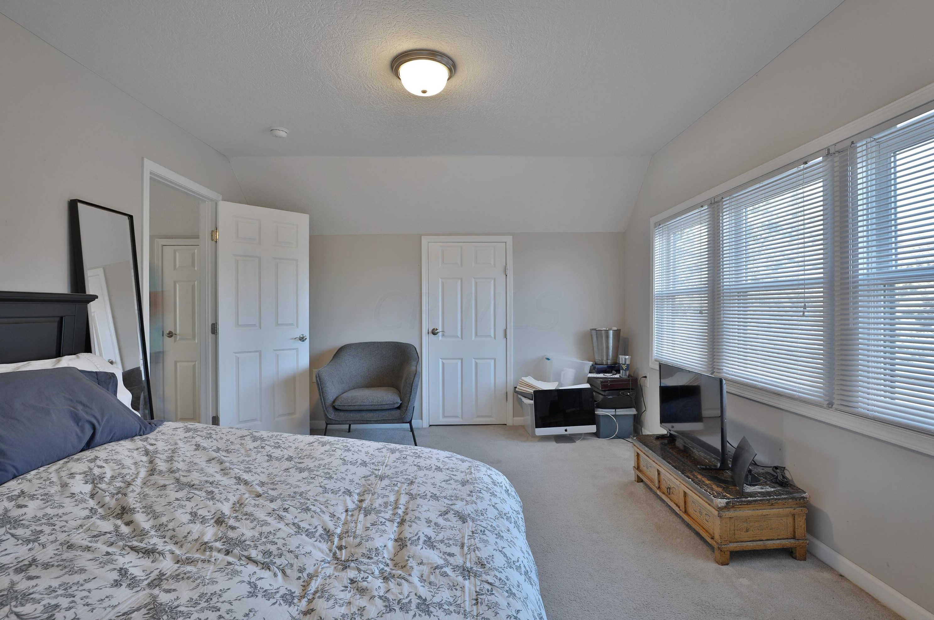 700 Wilson Ave, Columbus OH 43206-1646 exterior