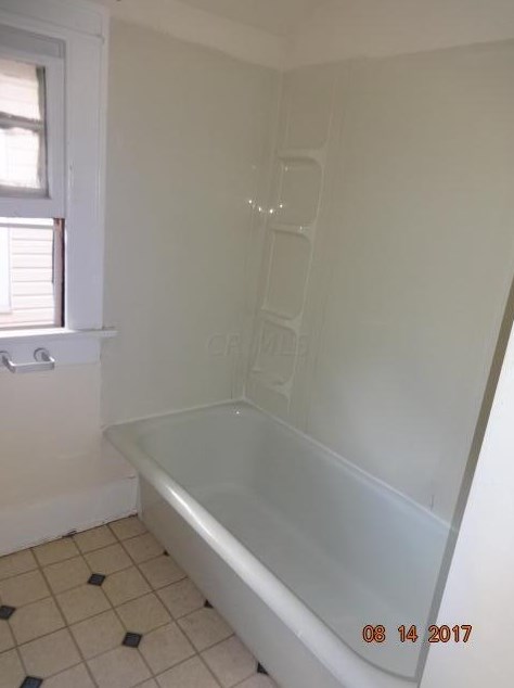 118 Oakland Ave, Columbus OH  43201-1209 exterior