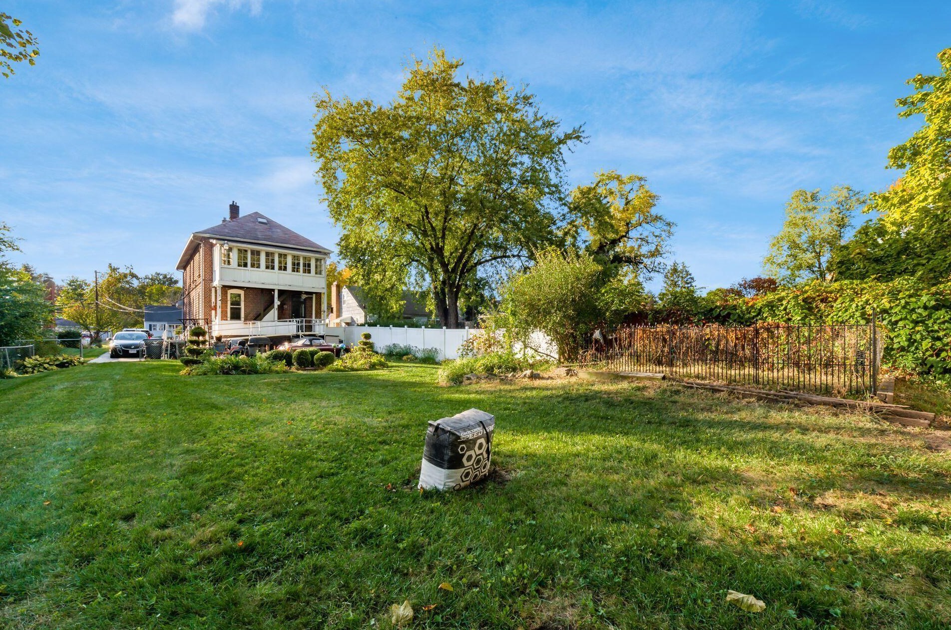 602 Collingwood Ave, Columbus OH 43213-1788 exterior