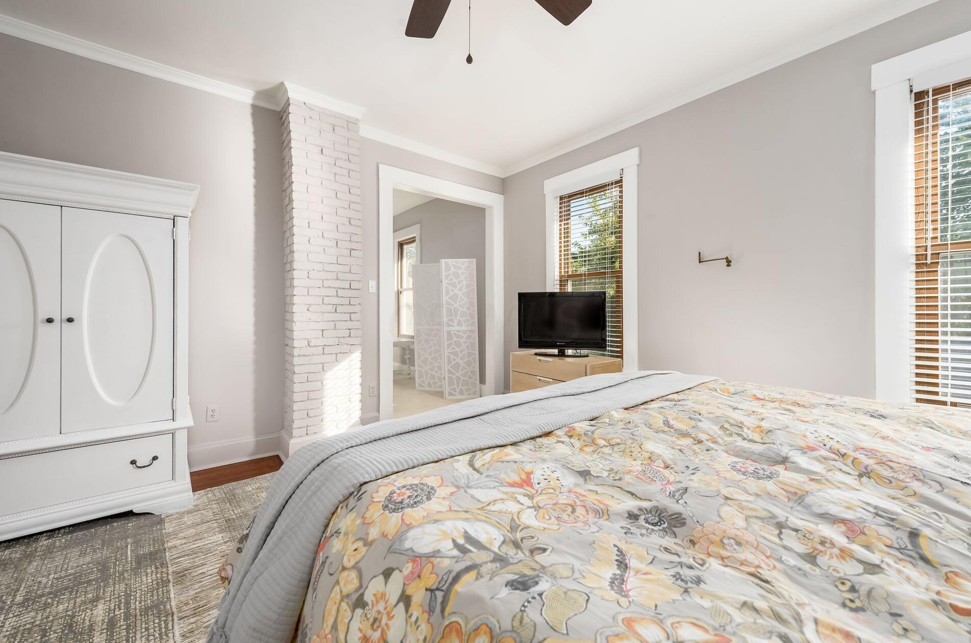 602 Collingwood Ave, Columbus OH 43213-1788 exterior