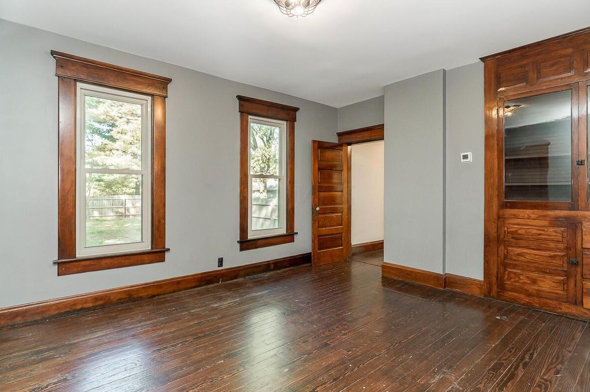 107 Price Rd, Columbus OH 43230-3303 exterior