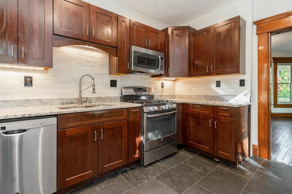 107 Price Rd, Columbus OH 43230-3303 exterior