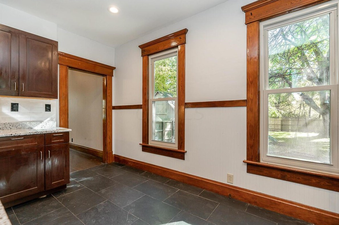 107 Price Rd, Columbus OH 43230-3303 exterior