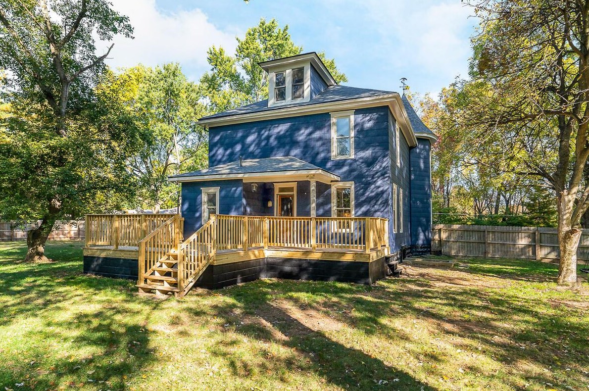 107 Price Rd, Columbus OH 43230-3303 exterior