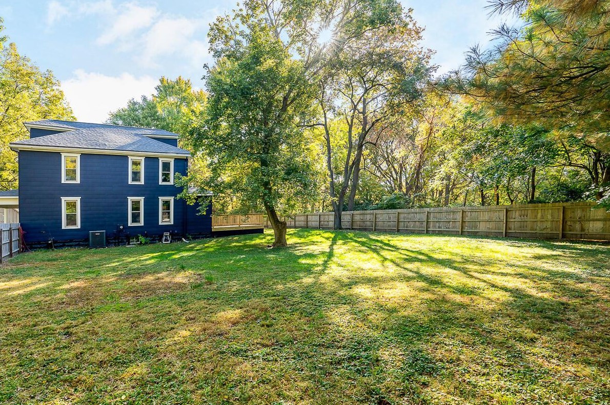 107 Price Rd, Columbus OH 43230-3303 exterior